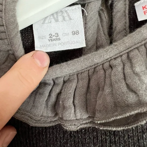 Zara girls knit dress. Size 2-3. GUC. - Picture 3 of 5